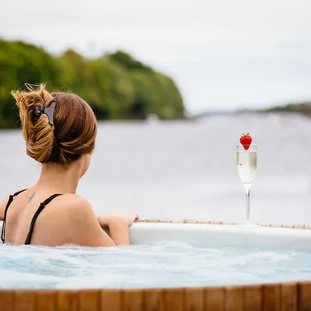 Ice House 4* Ballina (Mayo)