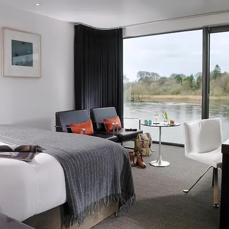 Ice House Hotel