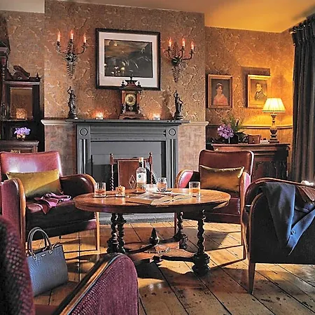 Ice House Hotel