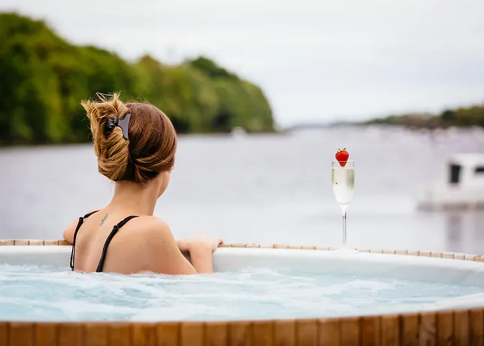 Ice House 4* Ballina (Mayo)